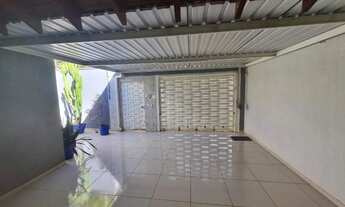 Imagem 3: Casa com planejados e decorada