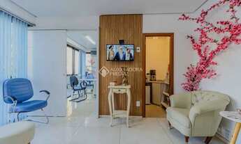 Imagem 3: Sala/conjunto com 88m² 2 peças, 2 banheiros, cozinha e terraço de frente em toda dimensão