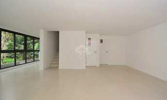 Imagem 4: CASA GEMINADA EM CONDOMÍNIO FECHADO NO CÓRREGO GRANDE COM 3 QUARTOS SENDO 1 SUÍTE E 2 VAGA