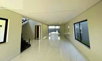 Imagem 6: Casa de condomínio para venda possui 301 metros quadrados com 4 quartos