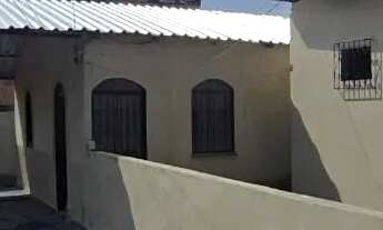 Imagem 5: VENDE-SE EXCELENTE CASA ZUMBI RECEM REFORMADA PROXIMO AO PROX. SUP. ATACADÃO