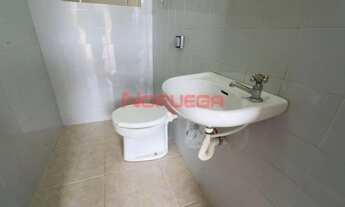 Imagem 3: Casa Comercial para Locação em Curitiba-PR, Bairro Alto - 7 Salas, 2 Banheiros, 5 Vagas de