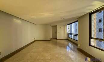 Imagem 3: Apartamento à venda em Lourdes - 4 quartos Com 175 m² de área total, este imóvel conta com