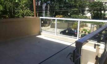 Imagem: Sobrado em Rua Cristiano Viana - Cerqueira