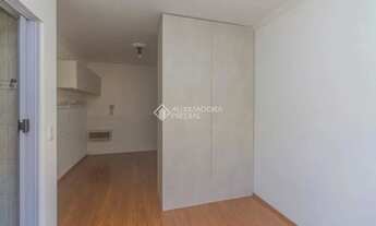 Imagem 4: Apartamento um quarto semi-mobiliado na Roque Calage no bairro Passo da Areia em Porto Ale