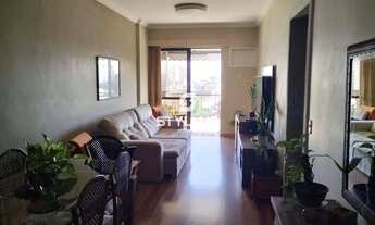 Imagem 2: Apartamento Finamente Decorado com Varandão, Suíte e Lazer Completo! M01U