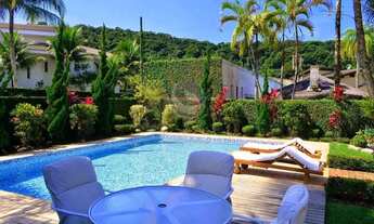 Imagem 7: Villa Ubud: Um Paraíso Balinês Onde o Exótico e o Luxo Dançam em Harmonia no Jardim Acapul