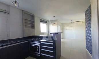 Imagem 6: Apartamento semi mobiliado com 3 quartos sendo 1 suite, sacada com churrasqueira no bairro