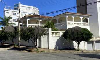 Imagem 2: Casa à Venda - 04 quartos - Vila Santa Maria