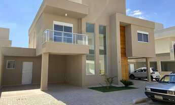 Imagem 3: Casa de condomínio para venda possui 423 metros quadrados com 4 quartos