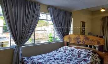 Imagem 6: Casa duplex com excelente localização no bairro dos Aflitos e possui 331,66m² de área cons