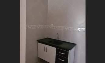 Imagem 4: Kit reformada na porta metro região central parte boa prédio histórico e charmoso