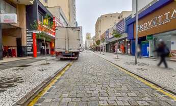 Imagem 7: Centro comercial para venda possui 88 metros quadrados em Centro - Curitiba - PR