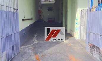 Imagem 3: Sobrado comercial em frente ao terminal de Cotia