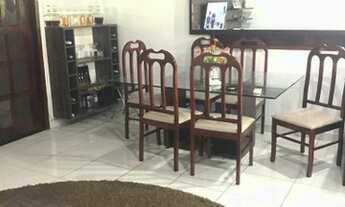 Imagem 7: Vendo casa com 03 quartos, piscina à poucos metros da Avenida das Torres! Preço de Oportun