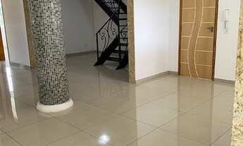 Imagem 2: Apartamento para aluguel possui 200 metros quadrados com 3 quartos