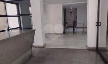 Imagem 3: A um quarteirão da Avenida Paulista