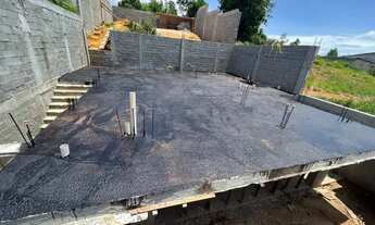 Imagem 1: Terreno /obra Itapebussu