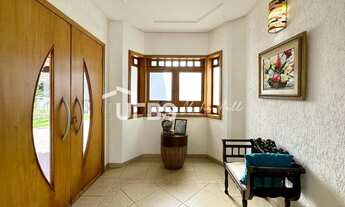 Imagem 2: Ótimo sobrado no Portal do Sol I com 212m²