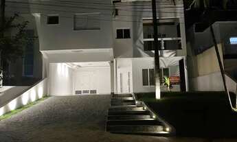 Imagem: Casa portal dos pássaros com 5 suítes