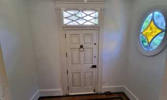 Imagem 4: Casa da época do império muito bem conservada, podendo ser comercial ou residencial