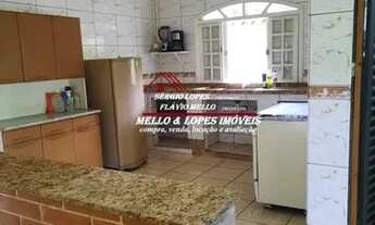 Imagem 6: Sitio em RIO BONITO todo plano medindo 5000m² murado com 2 Casas