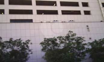 Imagem 2: Sobrado amplo em Frente West PLaza com 04 dormitórios 02 salas corredor lateral e 02 duas