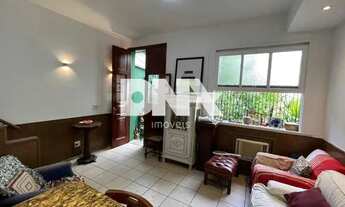 Imagem 7: Casa de Boneca a venda no Humaitá