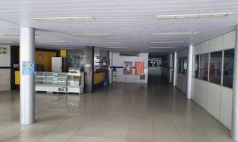 Imagem 4: Predio em casa caiada com 2090m2 com 17 salas ao lado do hosp esperança