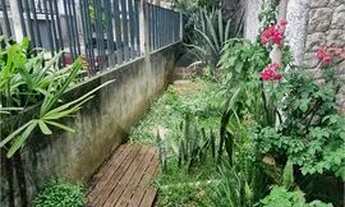 Imagem 2: Casa térrea, 2 quartos, 3 vagas, quintal e edícula, em excelente região da Zona Sul