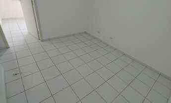 Imagem 4: Apartamento simples mas com boa localização, meia quadra da padaria Orquídea