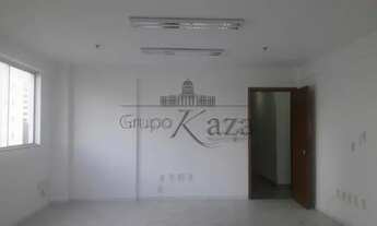 Imagem: Comercial Sala Condomínio em São José