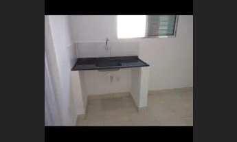 Imagem 3: Kitnet/conjugado para aluguel possui 10 metros quadrados com 1 quarto