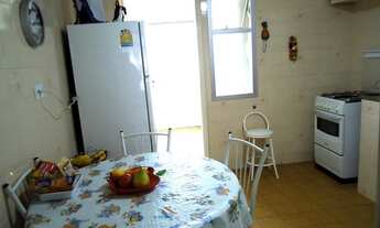 Imagem 6: Lindo apartamento na praia Enseada com fachada reformada mobiliado pronto para usar