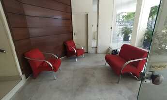 Imagem 3: Alugo apt na Tijuca.Rua Uruguai. 2 quartos, sala ampla.Frente. Recém reformado