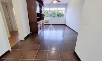 Imagem 2: Privilégio Imóveis Vende: Apartamento 3 quartos (1 suíte), 1 vaga, no Leblon!