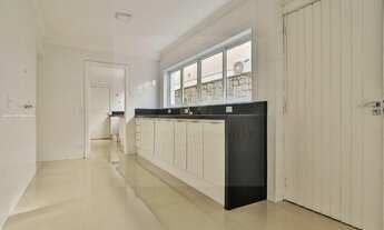 Imagem 4: Casa em Condomínio para Locação em Santana de Parnaíba, Alphaville, 4 dormitórios, 2 suíte