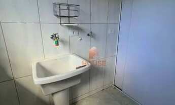 Imagem 2: Apartamento com 2 dormitórios para alugar, 55 m² por R$ 1.932/mês - Centro - Arujá/SP