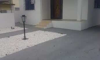 Imagem 2: Alugo linda casa com 3 quartos no bacacheri