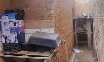 Imagem 2: Vendo lote com casa de fundo