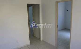 Imagem 2: Privilégio Imóveis vende Apartamento 2 quartos em Vila Isabel