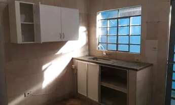 Imagem 5: Térrea para venda possui 100 metros quadrados com 2 quartos