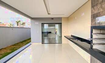 Imagem 3: Casa para venda tem 180 metros quadrados com 4 quartos no Condomínio Terras Alpha Senador