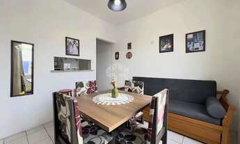 Imagem 2: Apartamento mobiliado, 02 quartos/dormitórios, sacada com vista Mar, no Centro de Capão da