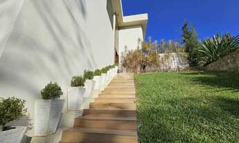 Imagem 7: Casa alto padrão, 5 suítes, 8 banheiros, escritório, 5 garagens, piscina, deck, sala de es