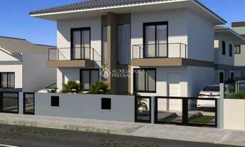 Imagem: Sobrado na Guarda do Cubatão com 2 dormitórios