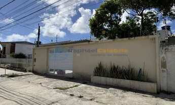 Imagem 2: CASA ESPETACULAR, COM 4 QUARTOS E 3 SUÍTES, NO BAIRRO DE AFOGADOS