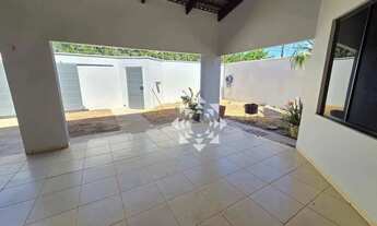 Imagem 5: CASA DOS SONHOS COM 3 QUARTOS, 2 SUÍTES, ESCRITÓRIO PRIVATIVO E GARAGEM PARA 3 CARROS PRO