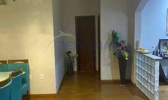 Imagem 2: Casa 4 Quartos (1 Suíte c/ Closet) com Piscina Aquecida, Churrasqueira e 800m² no Condomín