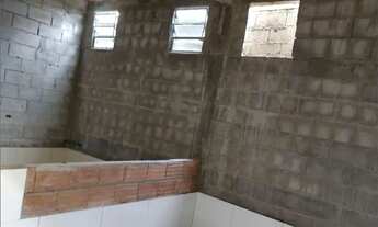 Imagem: Casa inacaba, localizada no jardim Esmeralda